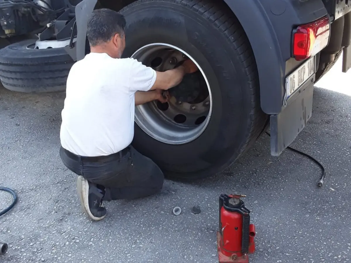 Gelendost Oto Lastikçi